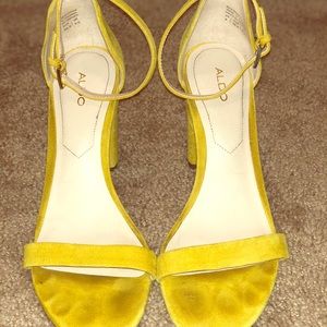 Yellow suede strappy heals